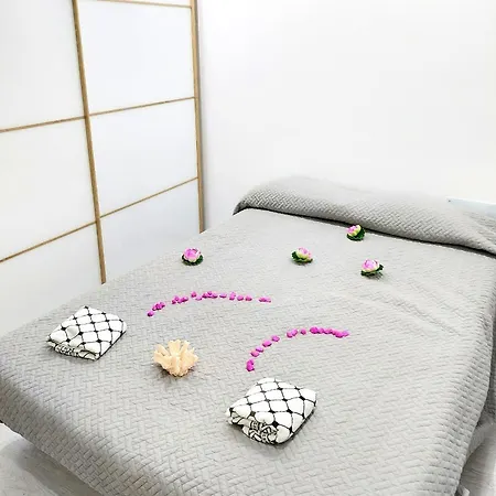 Elegant 3 Bedrooms, Wifi Free Ferienhaus