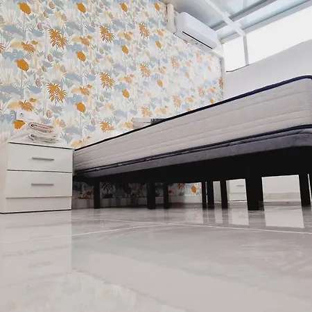 Elegant 3 Bedrooms, Wifi Free Дом отдыха