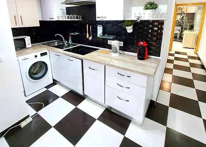 Дом отдыха Elegant 3 Bedrooms, Wifi Free