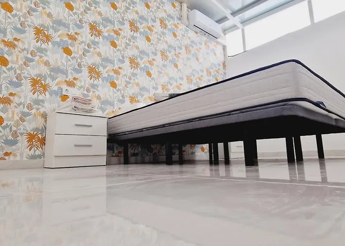 Elegant 3 Bedrooms, Wifi Free Дом отдыха